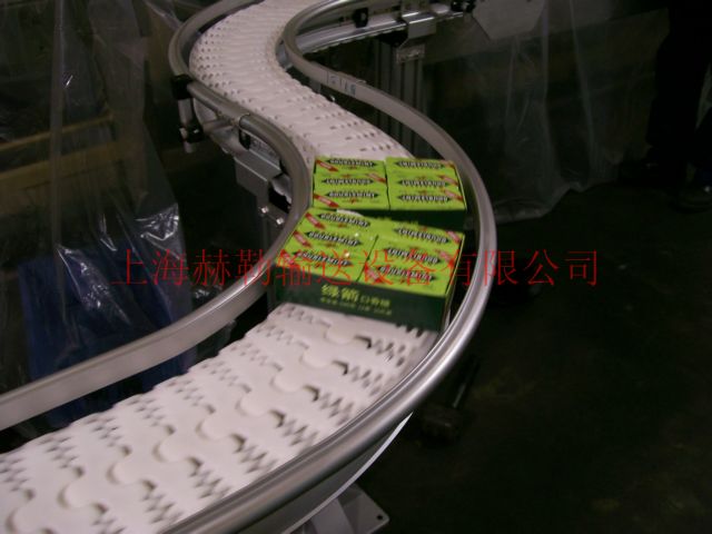 柔性鏈板能停止高精度的運動，其各鏈節(jié)的磨損伸長平均，能保持十分高的運動精度。